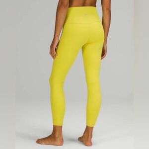 Lululemon Align High-Rise Pant 25"
Yellow Serpentine size 6 EUC